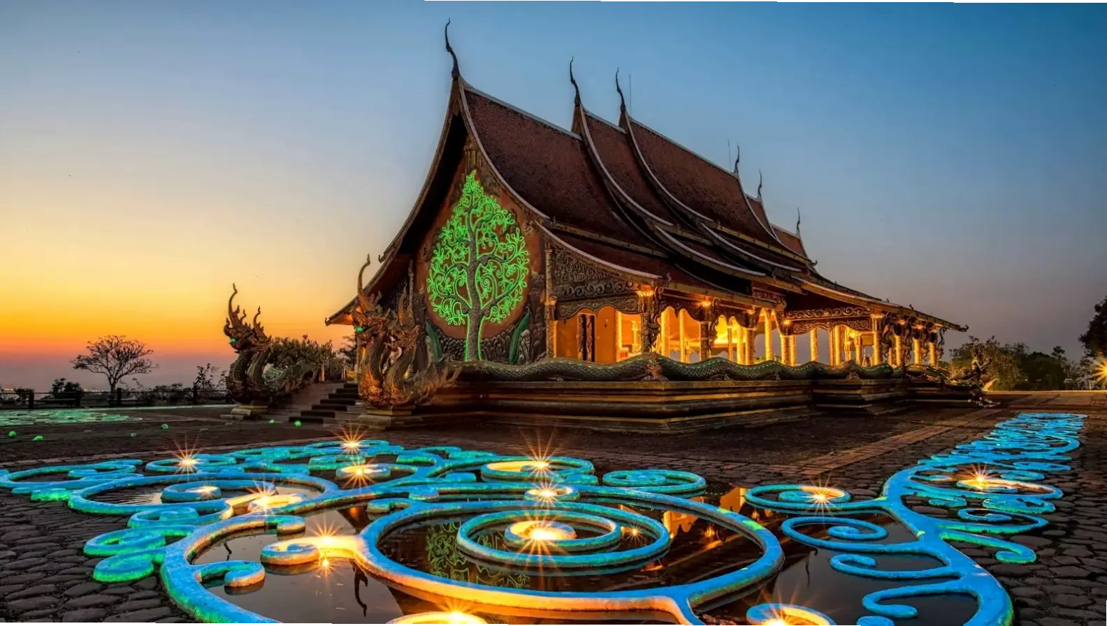 Hình ảnh chùa Wat Arun – biểu tượng Thái Lan với kiến trúc độc đáo và ánh sáng lung linh.