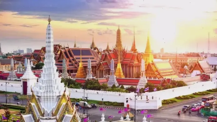 Những bức ảnh chùa cổ kính gợi nhớ lịch sử và văn hóa Việt Nam, đầy huyền bí và trang nghiêm.