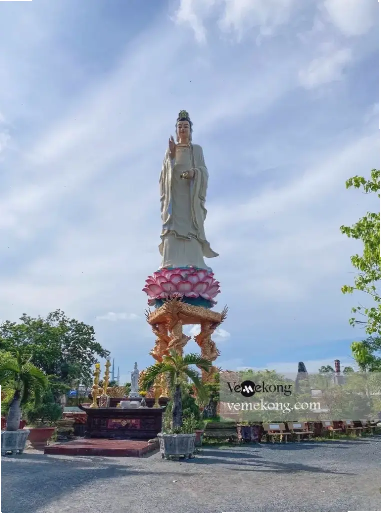Phật ngọc bình an, nguồn năng lượng tích cực, xua tan lo lắng và mang lại sự thư thái hàng ngày.
