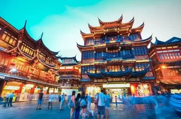Phong cách tối giản trong ảnh Chùa Phật Ngọc, nhấn mạnh sự tinh tế và yên bình đầy cuốn hút.