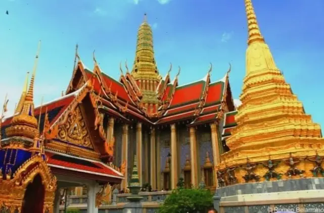 Tranh Phật ngọc nghệ thuật, kết hợp vẻ đẹp tâm linh và phong thủy, làm mới không gian sống của bạn.