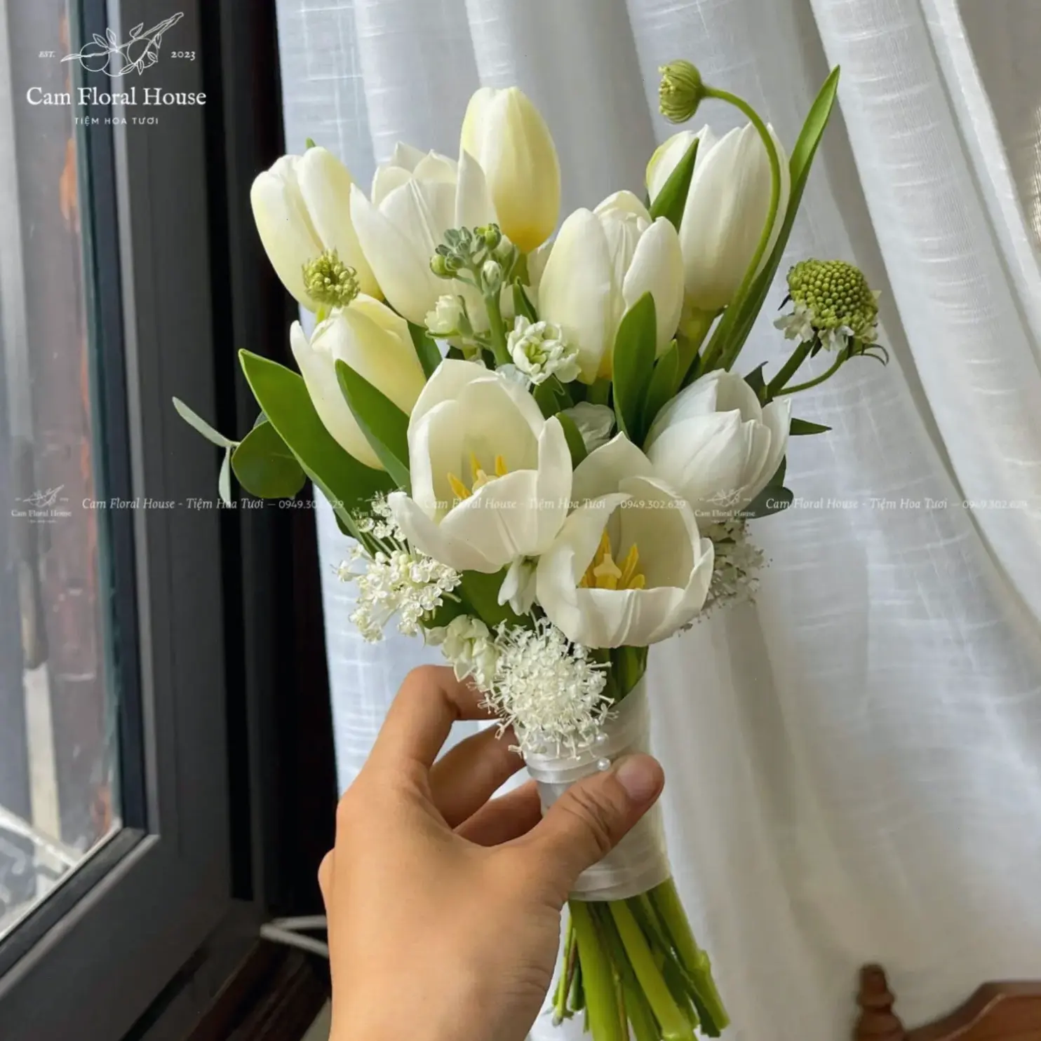 Bó hoa tulip Hà Lan tươi đẹp, mang hương vị châu Âu đến không gian của bạn.