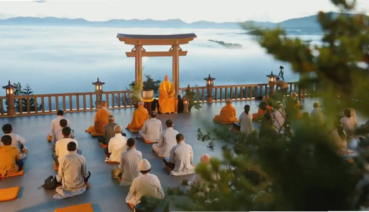 Hình ảnh cổ kính của các chùa tại Đà Lạt, lưu giữ nét đẹp truyền thống và lịch sử văn hóa lâu đời.