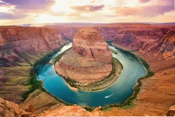 Hình nền Grand Canyon nghệ thuật, kết hợp vẻ đẹp tự nhiên với phong cách sáng tạo độc đáo.