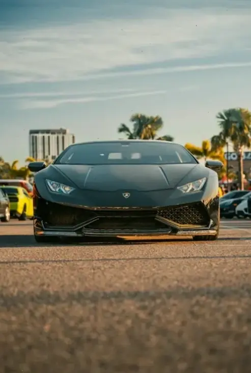 Hình nền xe sang trọng, thể hiện phong cách sống cao cấp và sự tinh tế không thể chối từ.