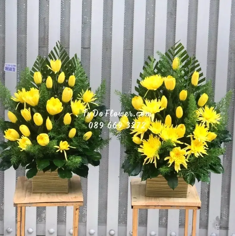 Hoa cúc tinh khiết dùng trong lễ cúng, thể hiện sự tôn kính và lòng thành sâu lắng.