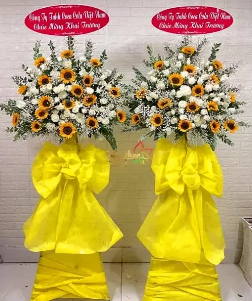 Hoa hướng dương chúc mừng khai trương, mang lại may mắn và thành công cho sự khởi đầu mới.