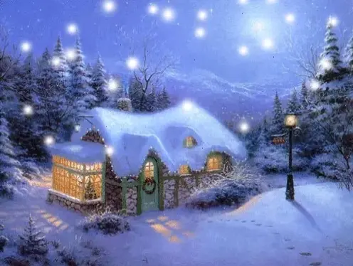 Hoàng hôn mùa đông rực rỡ, bầu trời nhuộm màu cam giữa tuyết trắng, mang đến khoảnh khắc lãng mạn và ấm áp.