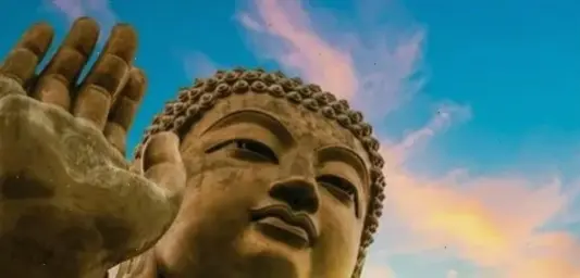 Khám phá chiều sâu tâm linh qua Phật cổ Việt Nam, dẫn dắt bạn đến hành trình giác ngộ và nội tâm sâu sắc.
