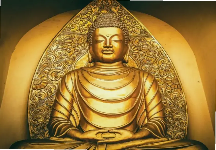 Khám phá nghệ thuật Phật Việt Nam, nơi vẻ đẹp hình thức hòa quyện với triết lý sâu sắc.