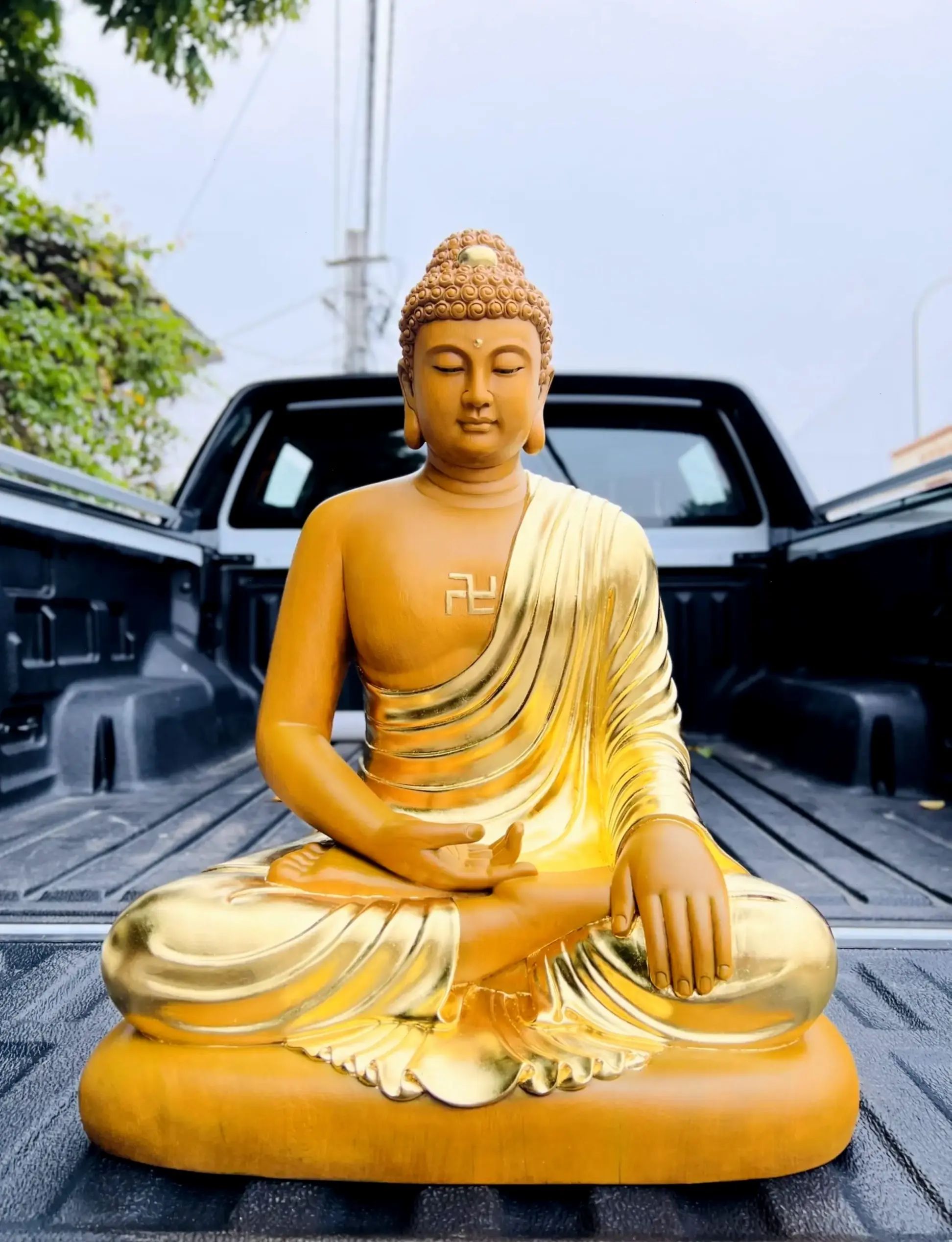 Khám phá Phật A Di Đà ngồi 4K sắc nét, chi tiết sống động, mang đến sự bình an sâu lắng và năng lượng tích cực.