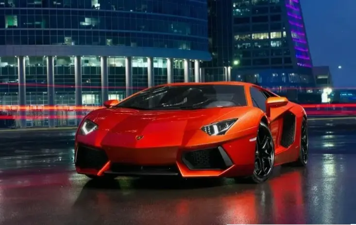 Lamborghini tối giản, thiết kế thanh lịch nhấn mạnh sức mạnh tinh tế và đẳng cấp vượt thời gian.