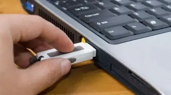 Lý do cần boot laptop HP