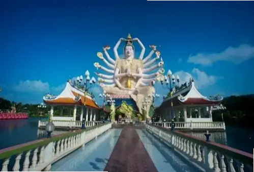 Nghệ thuật chùa Phật hiện đại, kết hợp hài hòa giữa truyền thống và sáng tạo đầy cuốn hút.