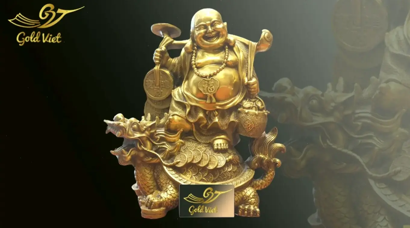 Phật Di Lặc cười rạng rỡ trong hang, truyền cảm hứng lạc quan và bình an tuyệt đối.