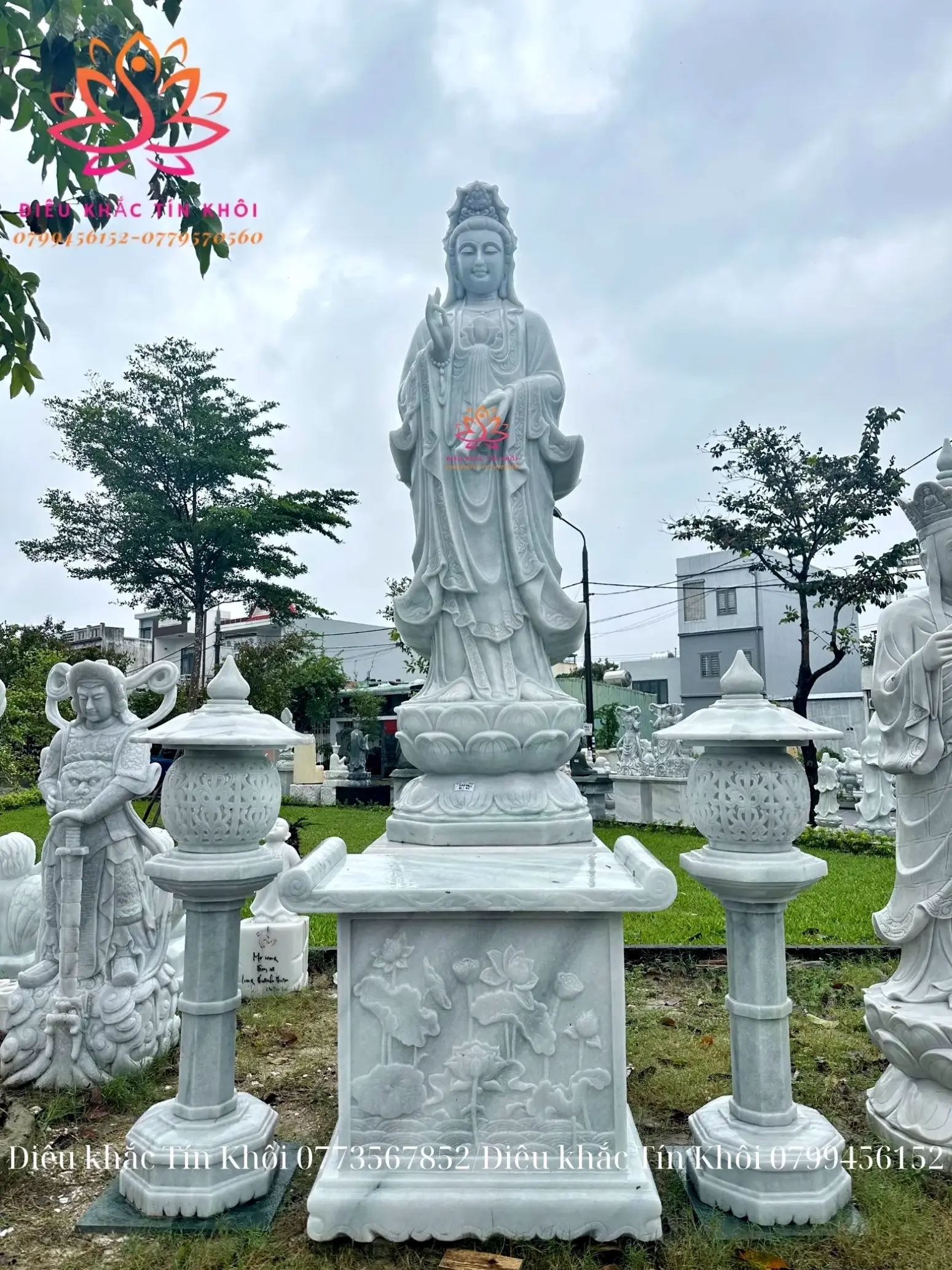 Quan Âm ánh sáng: Ánh hào quang thiêng liêng, soi đường và mang đến sự bình yên tuyệt đối.