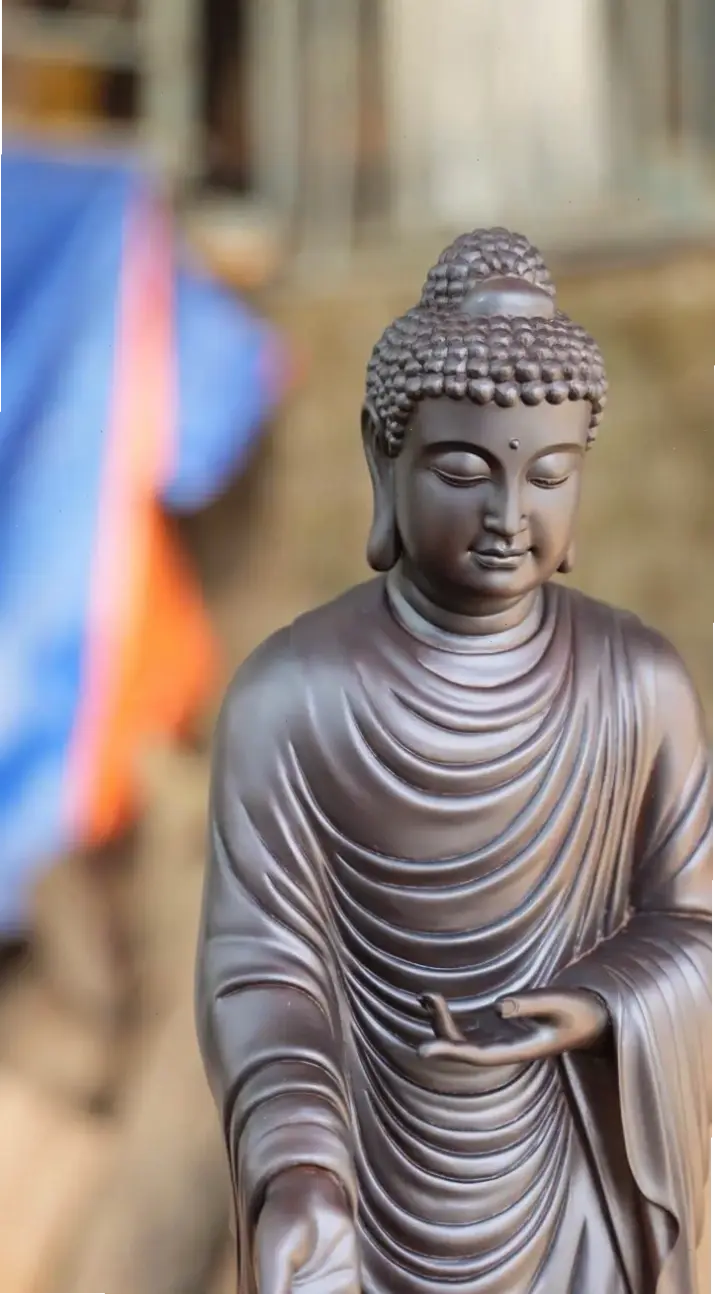 Tác phẩm nghệ thuật độc đáo của Tượng Phật pha lê nghệ thuật, kết hợp vẻ đẹp tinh xảo và ý nghĩa sâu sắc.