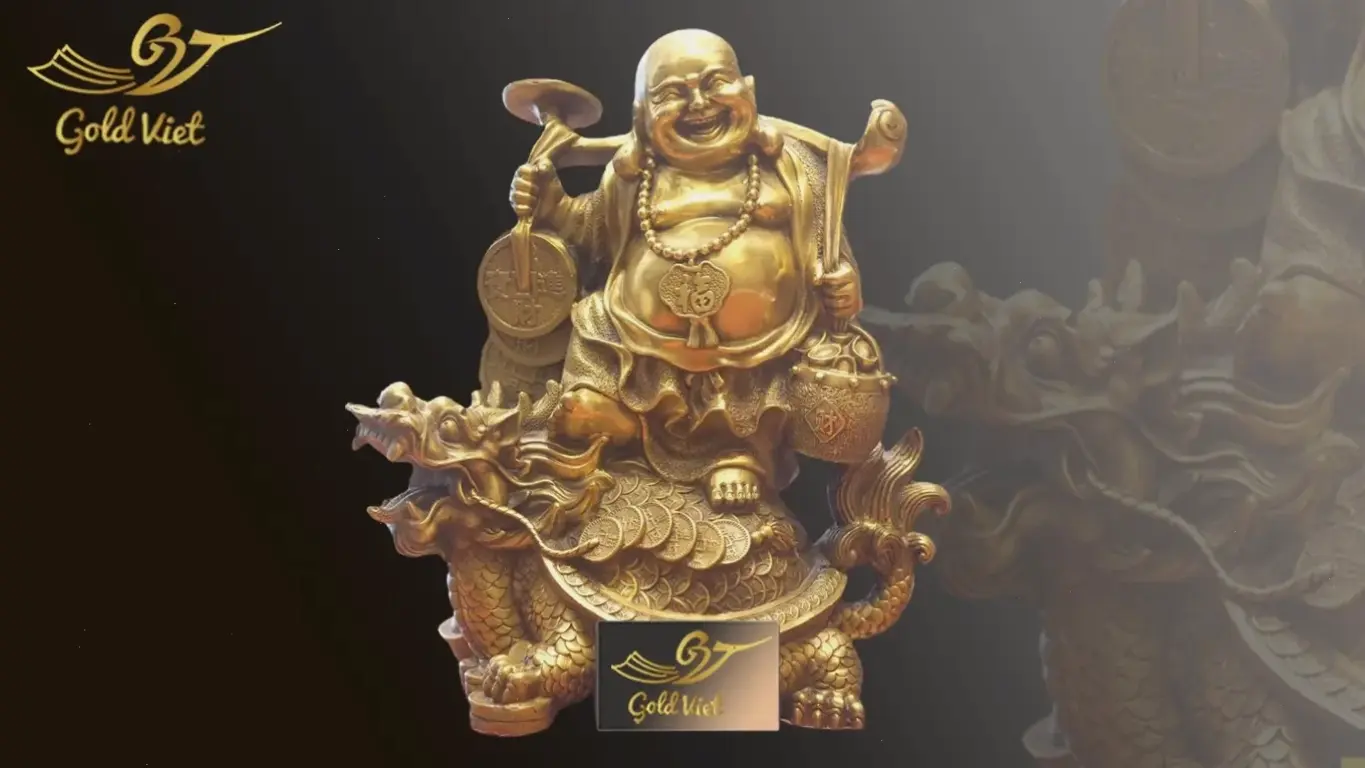 Tác phẩm nghệ thuật Tượng Phật vàng, kết hợp truyền thống và hiện đại để truyền cảm hứng sáng tạo.
