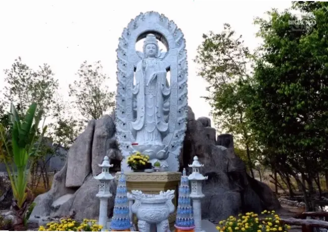 Tác phẩm Quan Âm nghệ thuật, thể hiện sự thanh tịnh và vẻ đẹp tinh thần đầy sáng tạo.