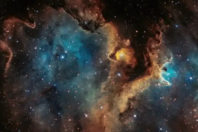 Avatar thiên văn 3D mang bạn vào hành trình khám phá vũ trụ huyền bí, với hình ảnh 3D sống động và chân thực, khơi dậy đam mê thiên văn học!