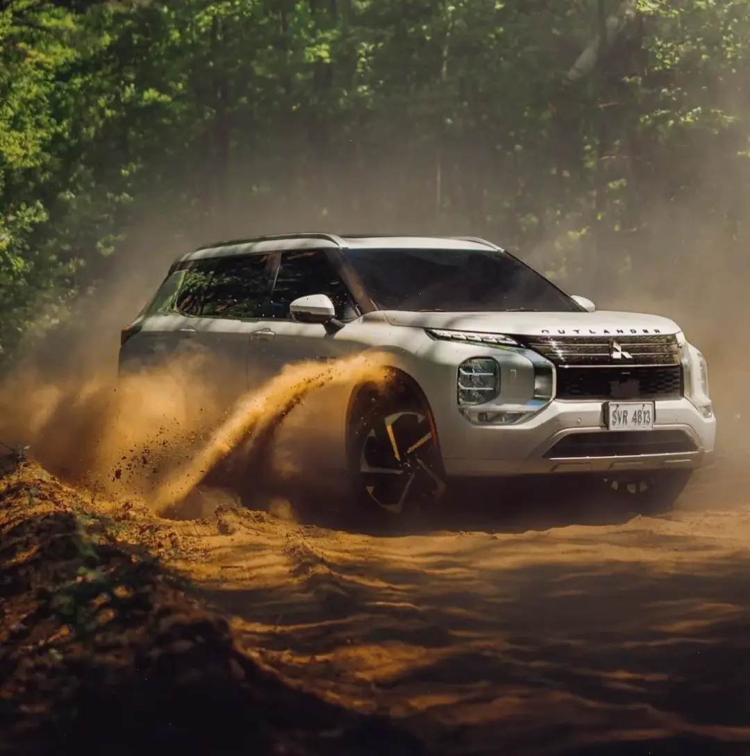 Bảo vệ hành tinh bằng Mitsubishi Outlander Eco Car, xe tiết kiệm nhiên liệu và thân thiện môi trường.