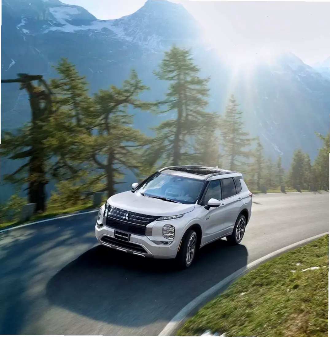 Cập nhật phong cách với Mitsubishi Outlander 2023 Model, mang đến sự thoải mái và công nghệ hiện đại.