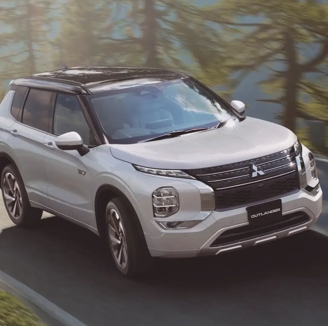 Di chuyển đô thị dễ dàng với Mitsubishi Outlander Urban Car, linh hoạt và tiện nghi hàng ngày.