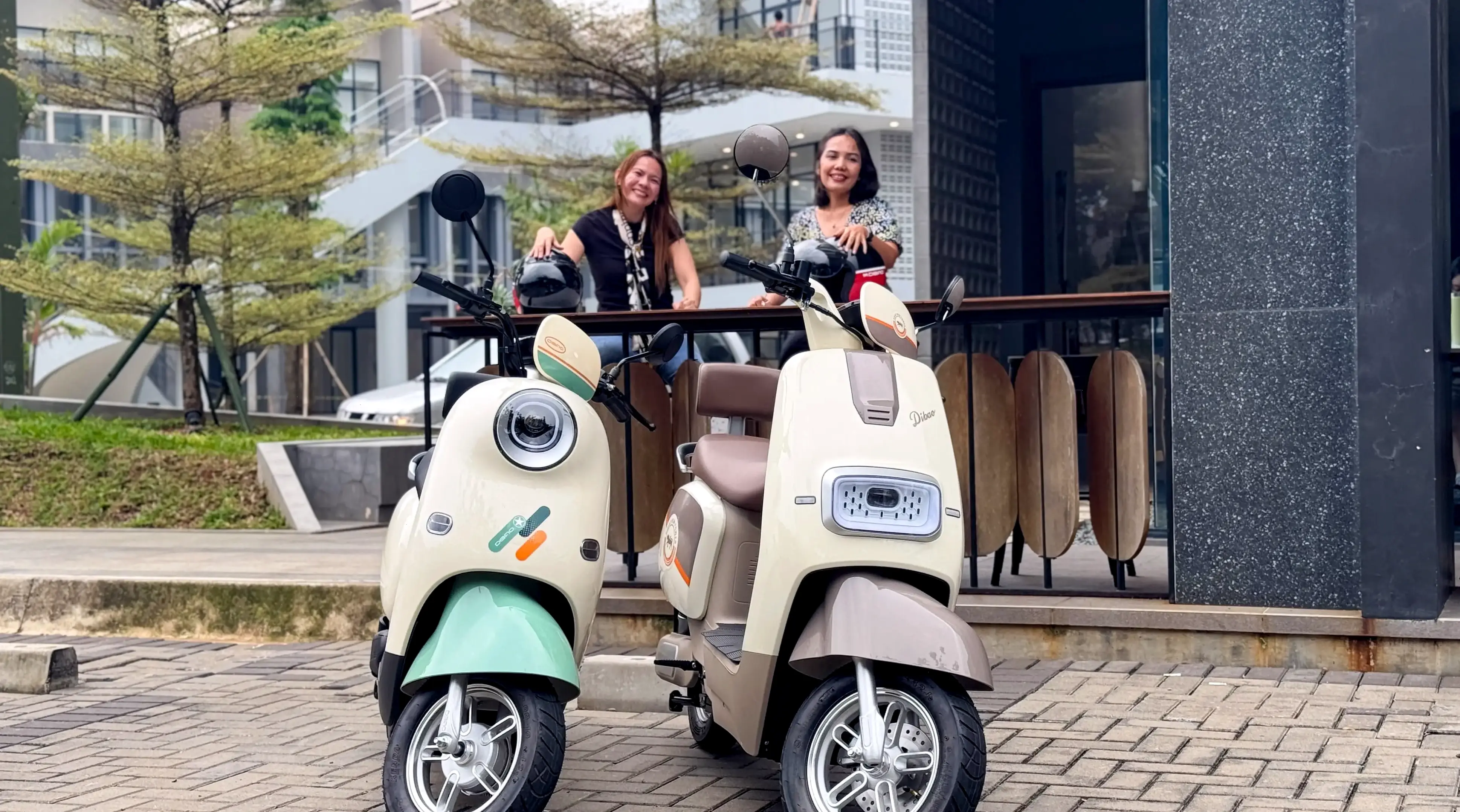 Dibao Super Vespa Electric Scooter 2025 mang đến trải nghiệm lái xe điện hiện đại, tiết kiệm nhiên liệu và thân thiện với môi trường.
