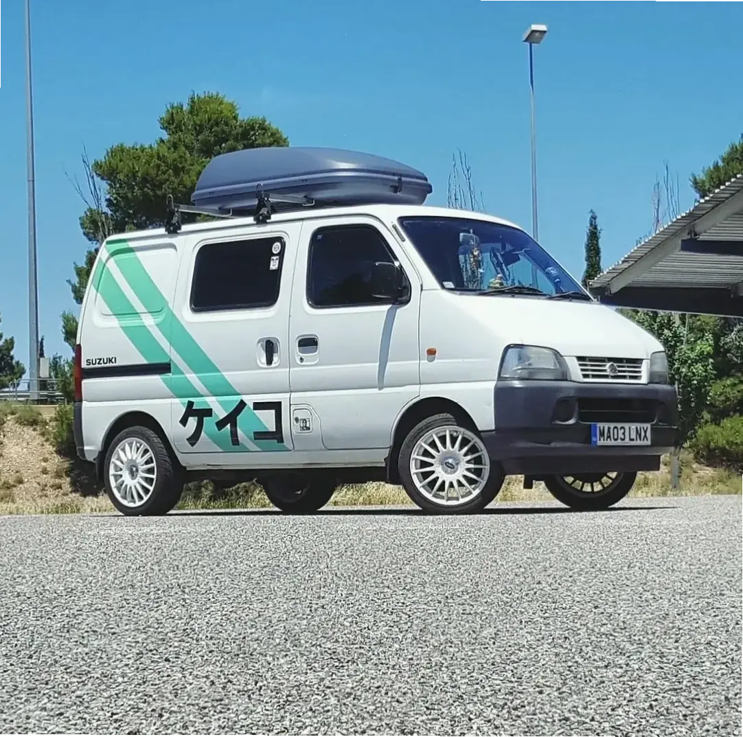 Giá trị vượt trội: Suzuki Carry Affordable Van với chất lượng cao và giá cả phải chăng cho mọi người!