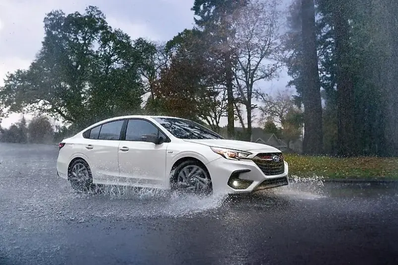 Hòa nhập tương lai với Subaru Legacy Modern Sedan, công nghệ mới và thiết kế đương đại cho lối sống hiện đại.