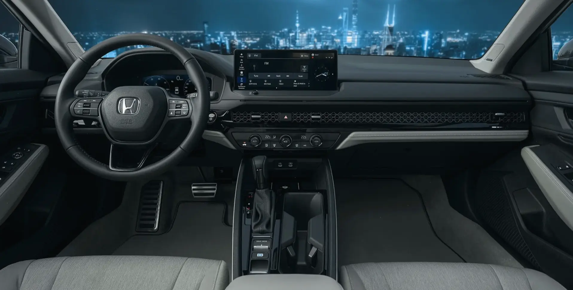 Honda Accord 1.5L Turbo mang sức mạnh turbo cho cảm giác lái phấn khích.