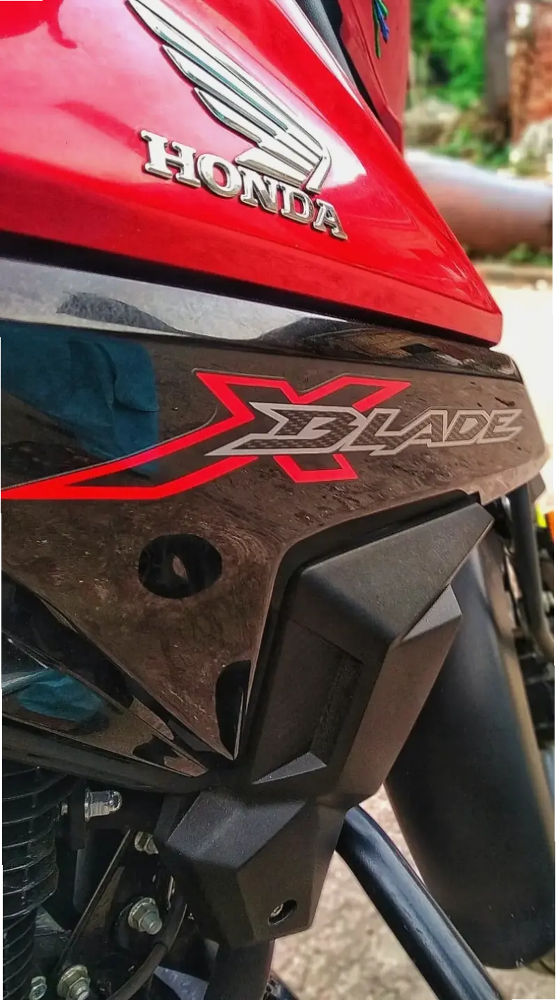 Honda Blade Classic Bike: Kết hợp phong cách cổ điển với hiệu suất hiện đại.