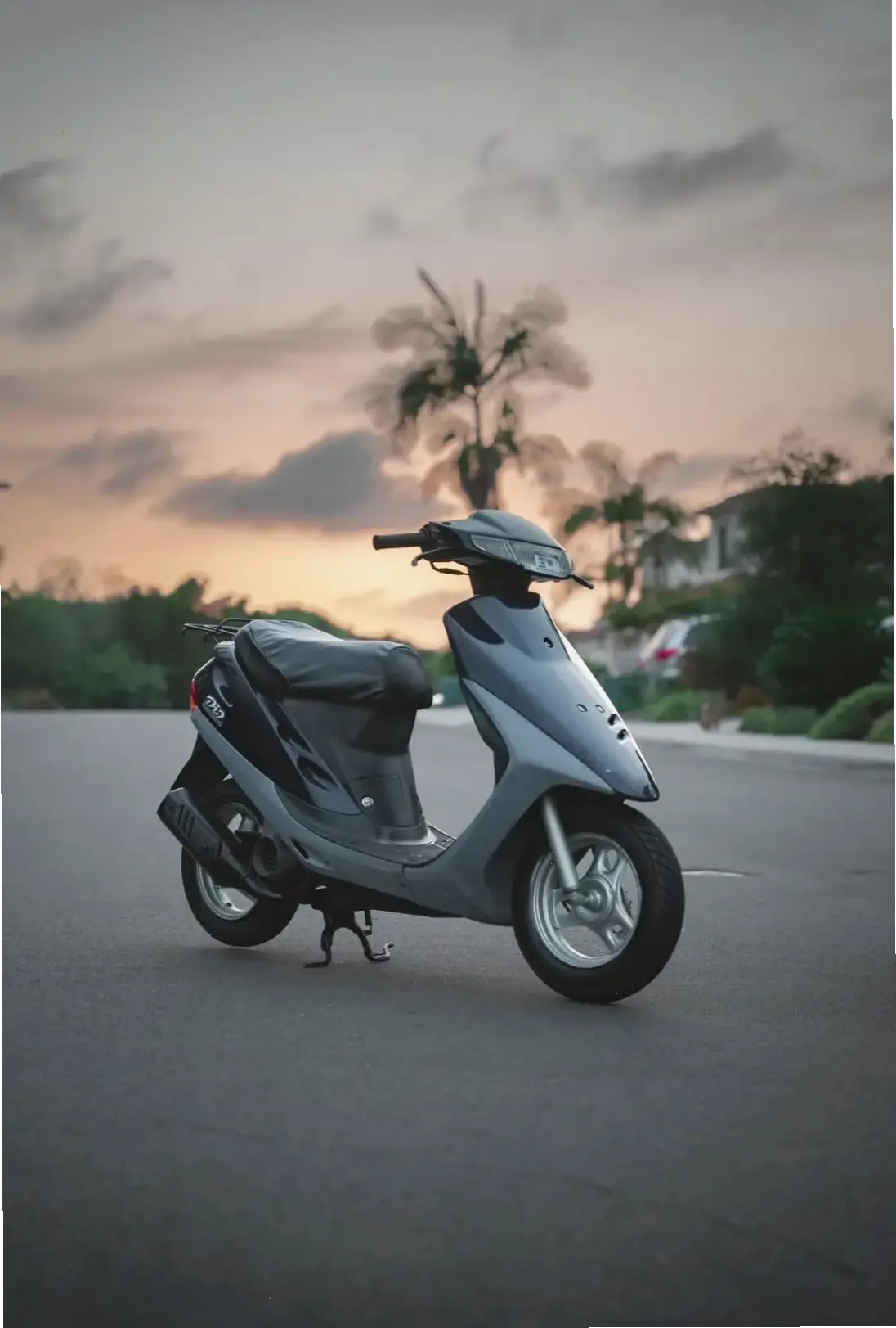 Honda Dio Urban Scooter lý tưởng cho thành phố nhộn nhịp, với sự linh hoạt và thoải mái, giúp bạn dễ dàng vượt qua mọi tuyến đường đô thị!
