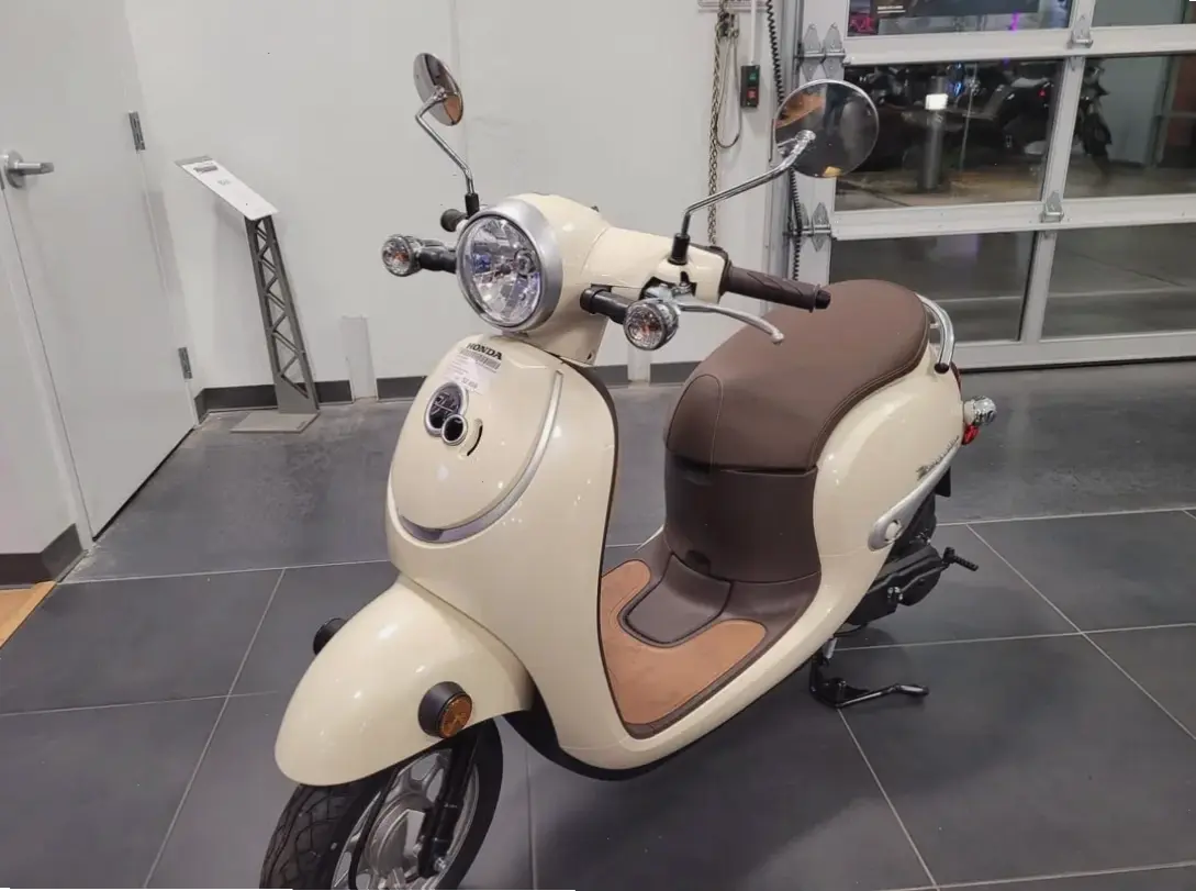 Honda Scoopy Modern Bike hiện đại, thông minh với công nghệ tiên tiến và thiết kế trẻ trung!