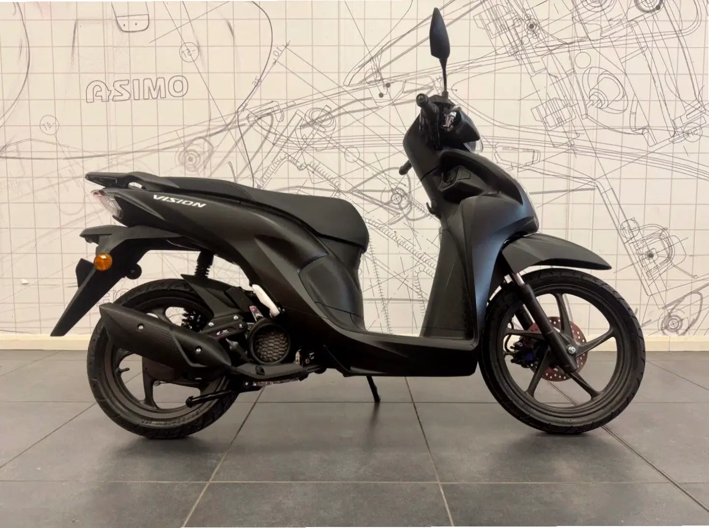 Honda Vision 110cc Bike: Động cơ linh hoạt, dễ dàng di chuyển, phù hợp cho người mới.