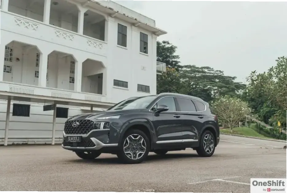 Hyundai Santa Fe Eco Car: Xe thân thiện môi trường, tiết kiệm năng lượng, hướng tới một tương lai xanh.