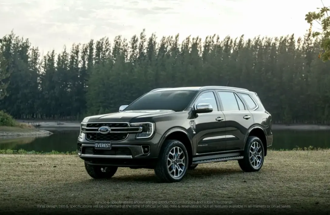 Khám phá Ford Everest SUV 2025 với công nghệ tiên tiến và thiết kế ấn tượng. Xe hoàn hảo cho mọi địa hình!