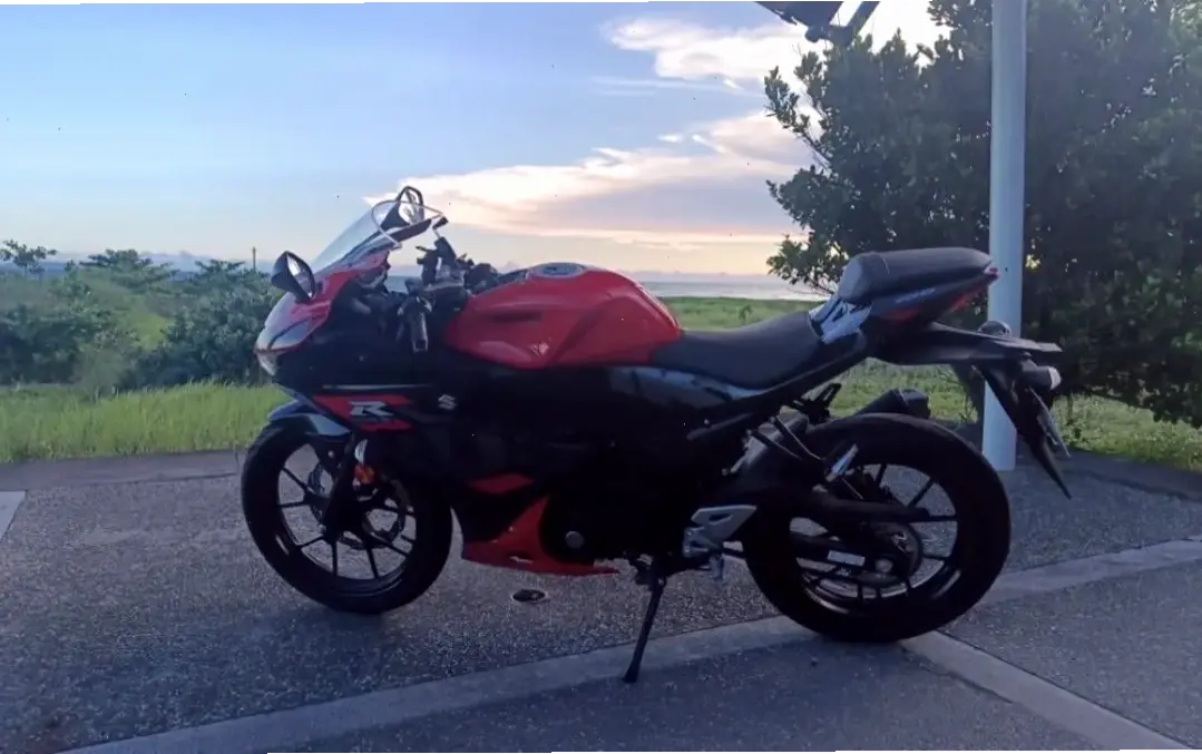 Khám phá tương lai với Suzuki GSX-R150 Motorcycle 2025 – công nghệ tiên tiến và hiệu suất đỉnh cao!