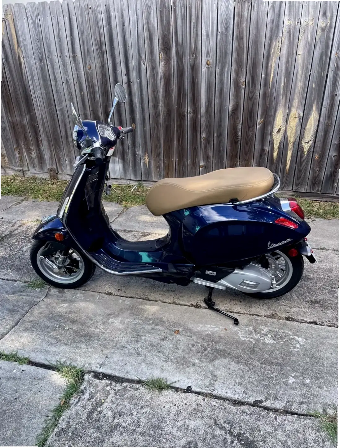 Khám phá Vespa LX 2023 Model với công nghệ tiên tiến và thiết kế vượt thời gian, hoàn hảo cho bạn!