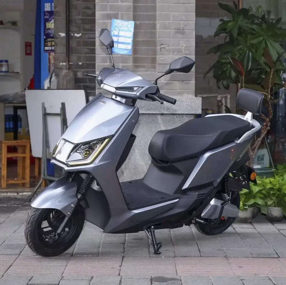 Khám phá Yadea Buye Urban Scooter, giải pháp hoàn hảo cho giao thông đô thị với sự linh hoạt cao.