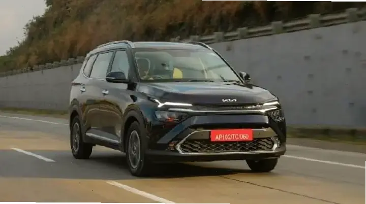 Kia Carens 1.5L Engine mang lại sức mạnh mượt mà và tiết kiệm nhiên liệu, hoàn hảo cho mọi cung đường.