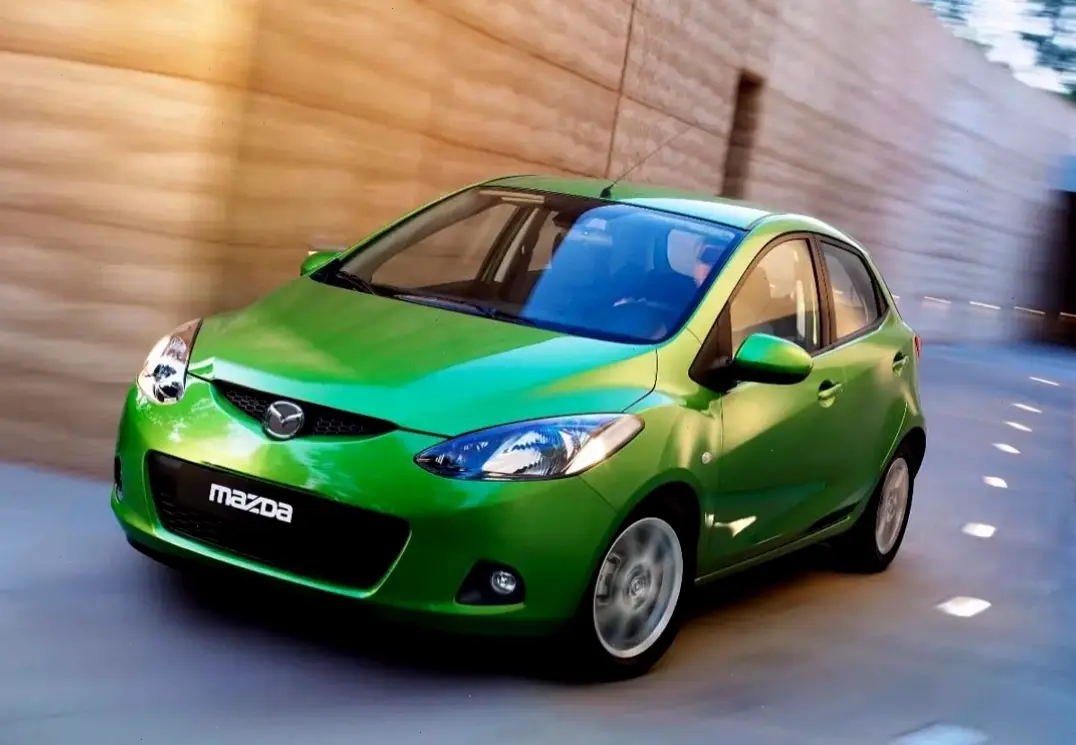 Mazda 2 Eco Car: Xe thân thiện môi trường, tiết kiệm xăng tối ưu cho cuộc sống xanh!