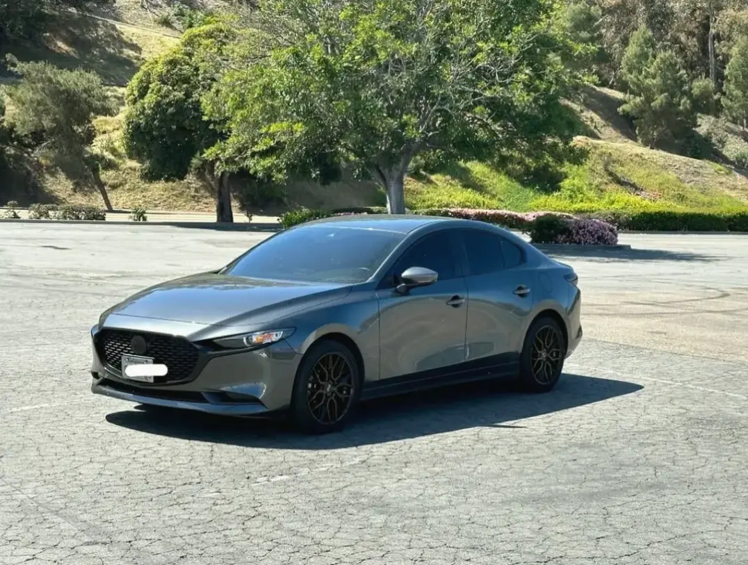 Mazda 3 2023 Model: Đổi mới công nghệ, thiết kế ấn tượng, mang đến niềm vui lái xe không giới hạn.