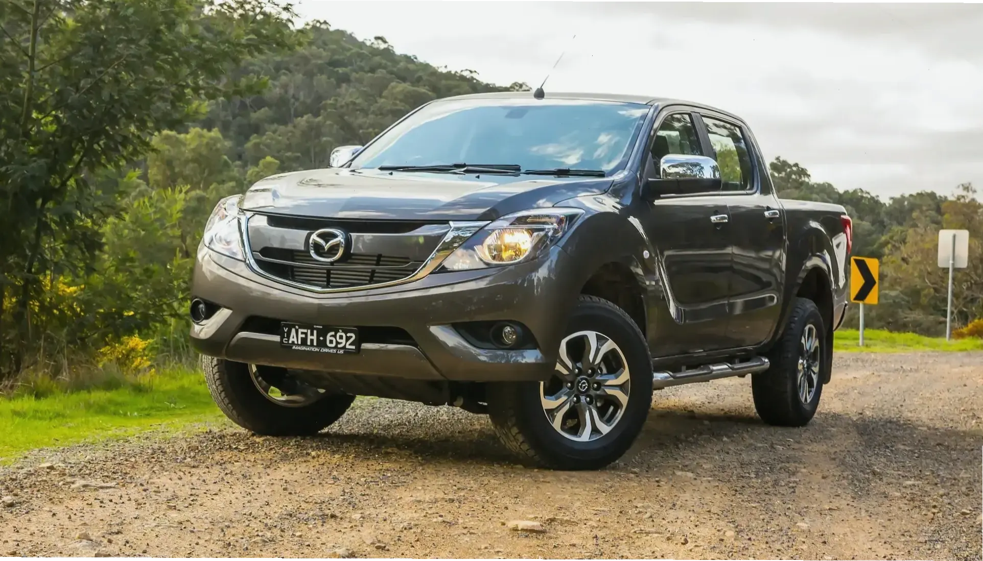 Mazda BT-50 Urban Vehicle linh hoạt trong thành phố, với thiết kế thông minh và tiết kiệm nhiên liệu tối ưu.
