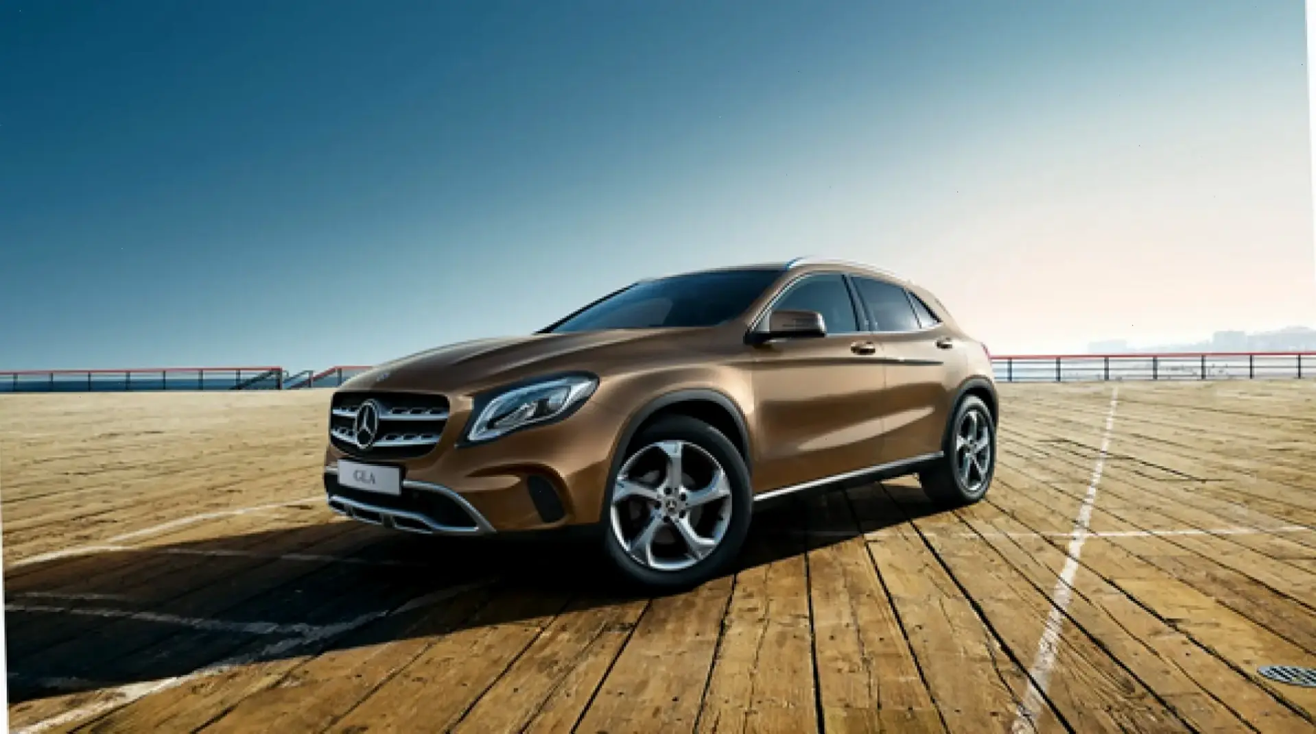 Mercedes-Benz GLA Urban Vehicle: Linh hoạt, phong cách cho cuộc sống đô thị năng động.