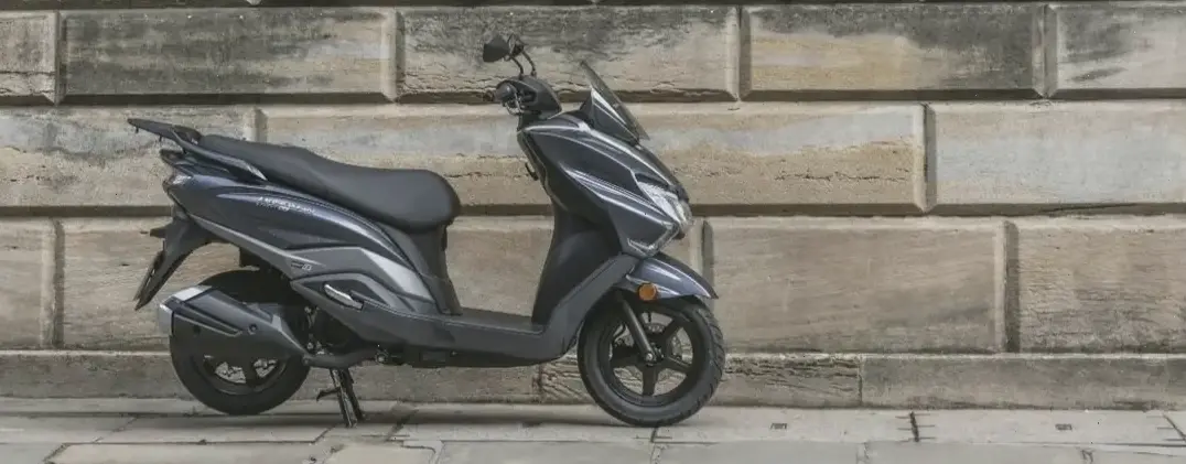Suzuki Burgman Scooter 2025: Thiết kế tiên tiến, hiệu suất mạnh mẽ, lý tưởng cho mọi hành trình đô thị sôi động.