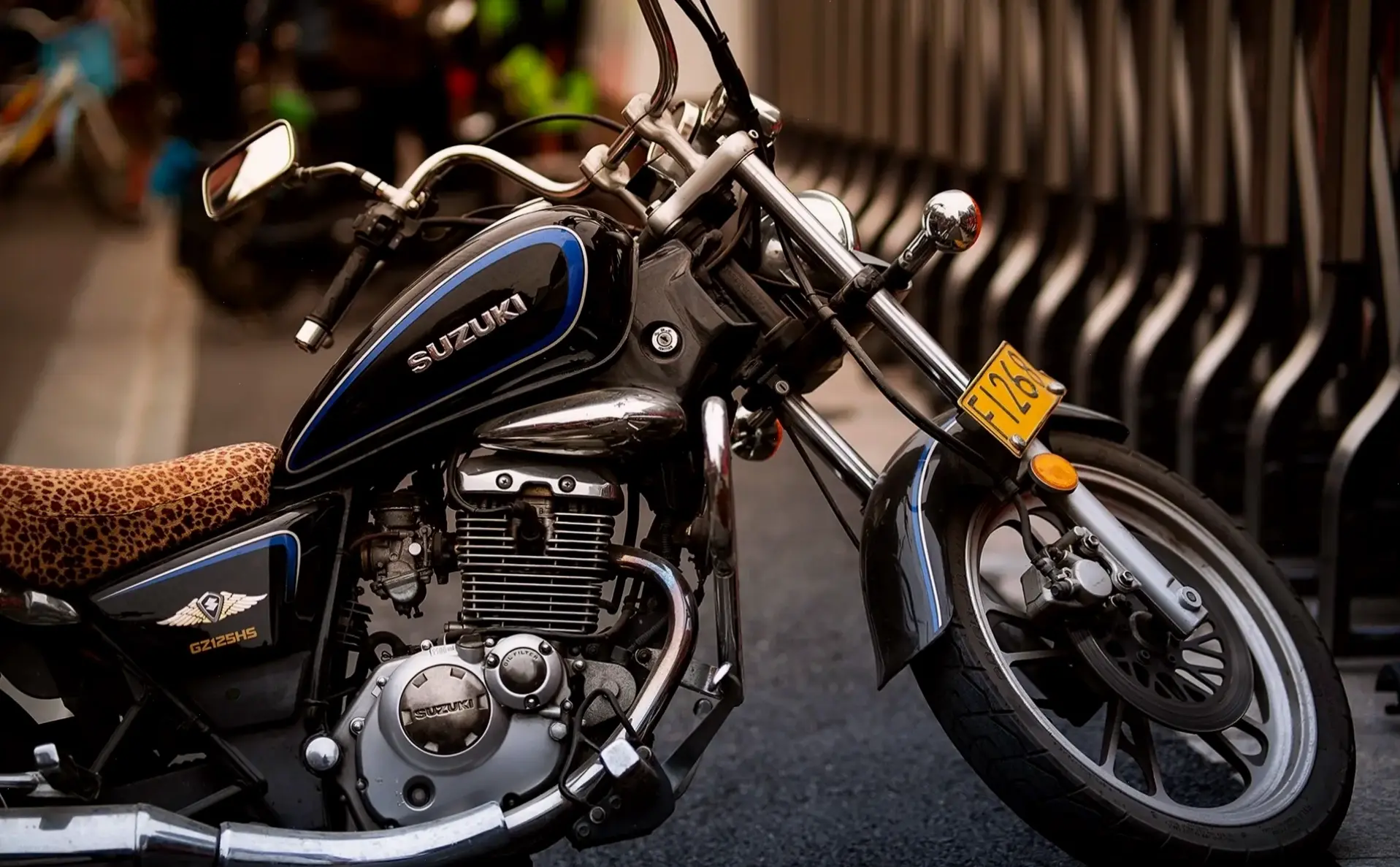 Suzuki GZ150 Bike lý tưởng cho mọi hành trình, kết hợp sức mạnh vượt trội và sự thoải mái, giúp bạn chinh phục mọi địa hình.