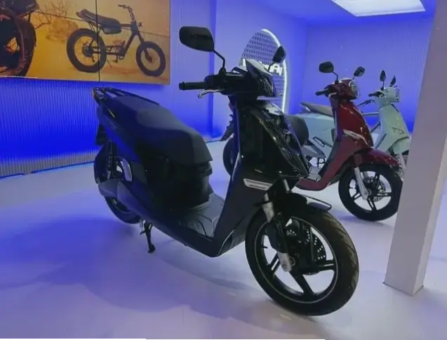 Tận hưởng quãng đường dài với VinFast Theon S Battery Range, pin bền bỉ cho mọi chuyến đi không gián đoạn.