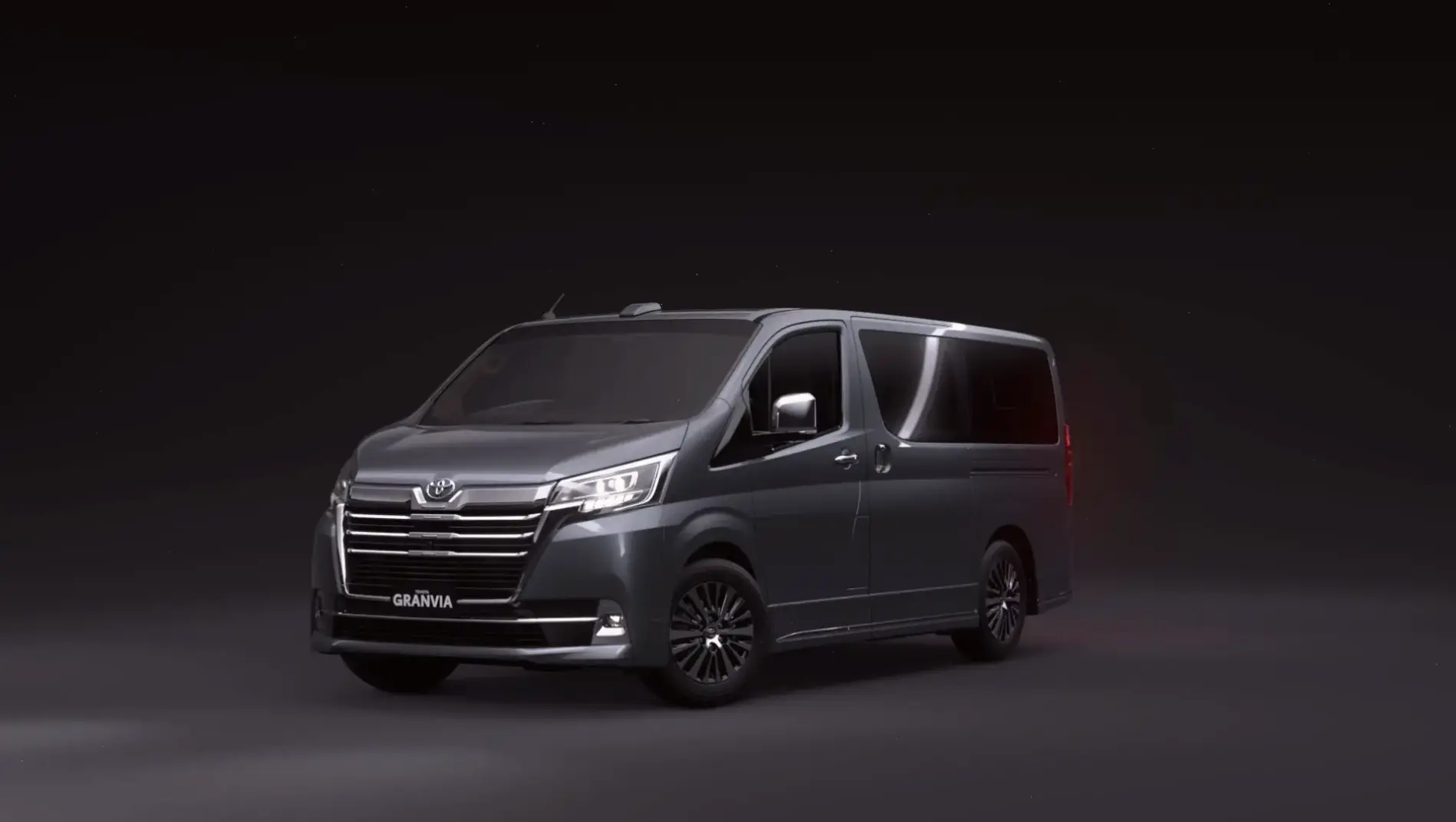 Toyota Granvia 7 Seater Vehicle: Không gian rộng rãi cho gia đình, với tiện nghi đầy đủ.