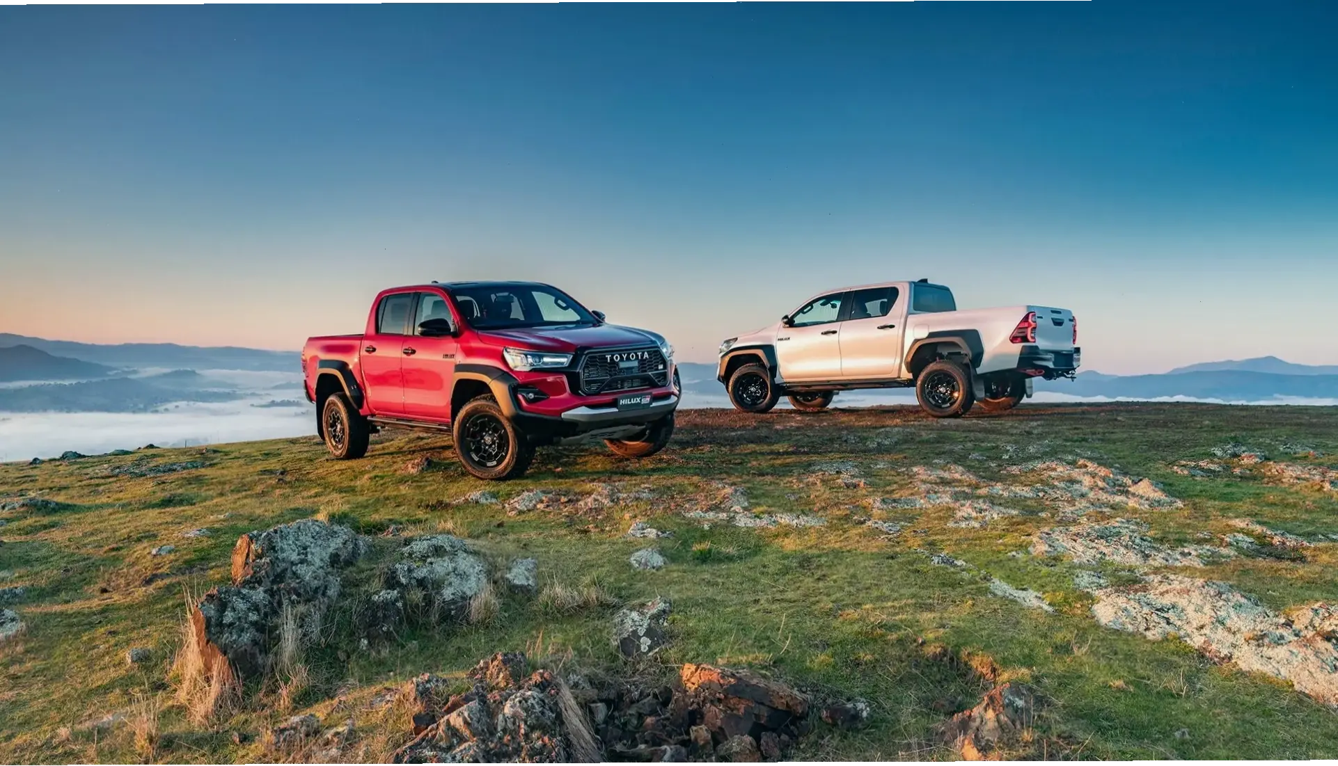 Toyota Hilux Sport Pickup: Phong cách thể thao, hiệu suất vượt trội, mang đến trải nghiệm lái xe đầy phấn khích.